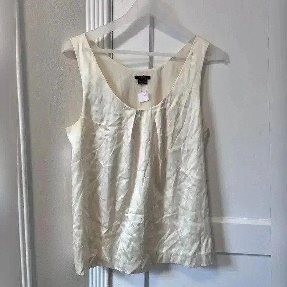 THEYSKENS' THEORY
Silk Scoop Neck Top LIKE NEW - Picture 1 of 6